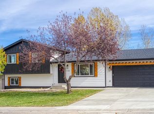 1118 Almon Cir, Gillette, WY 82718