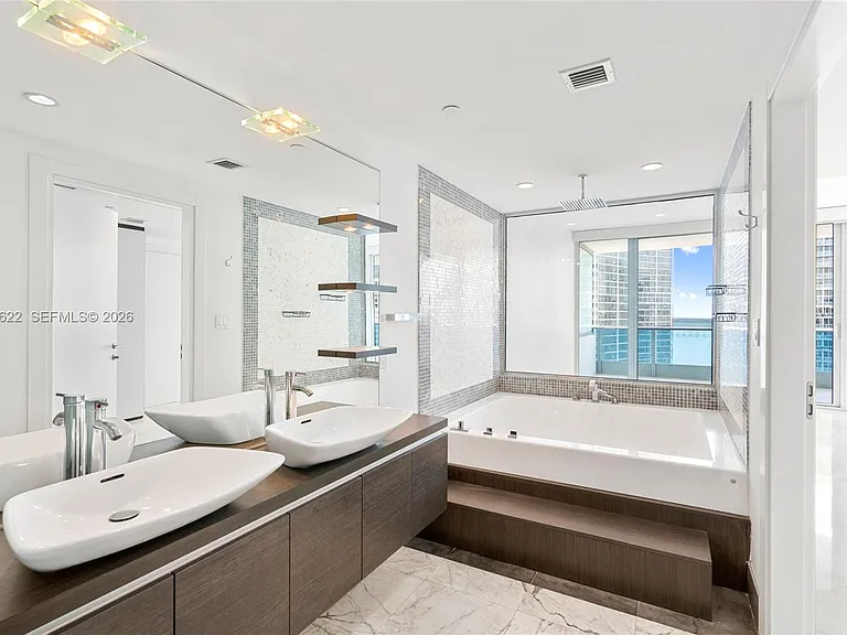 200 Biscayne Boulevard Way #4004 — Photo 38