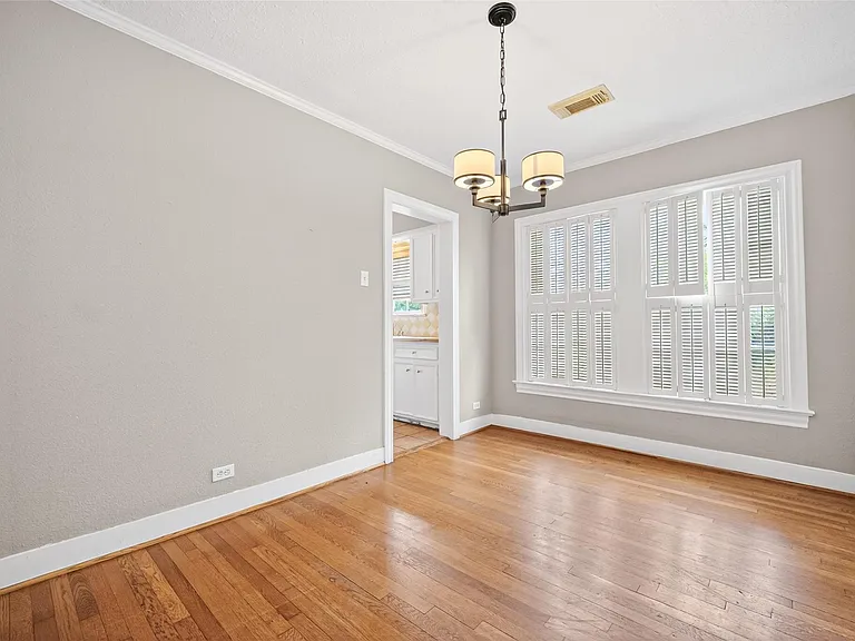 1210 Shearn St — Photo 8