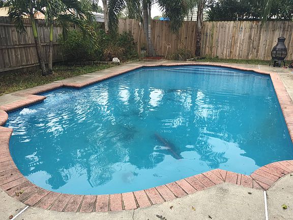 2nd image of 1732 NE 49th St
