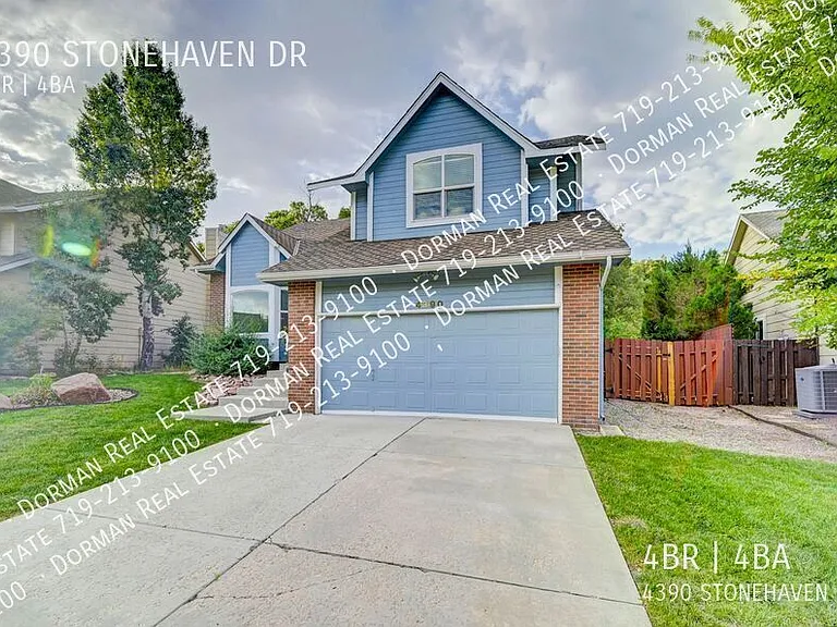 4390 Stonehaven Dr — Photo 3