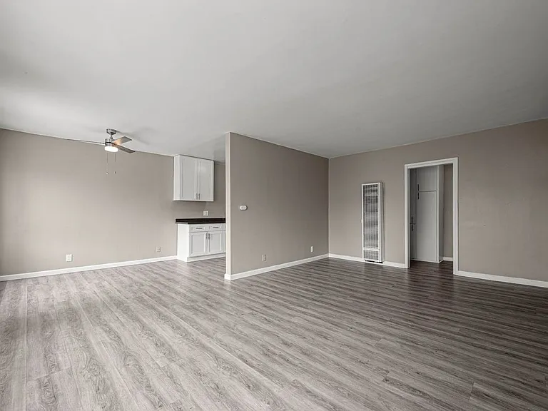 3845 Potomac Ave #11 — Photo 12