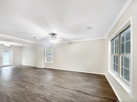 2nd image of 515 STONE GATE DR