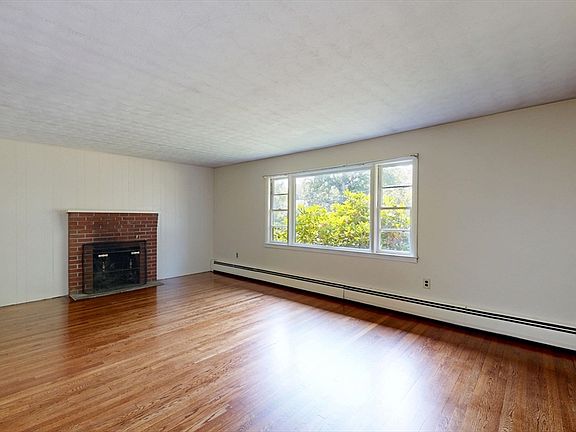 4th image of 34 Keenan St