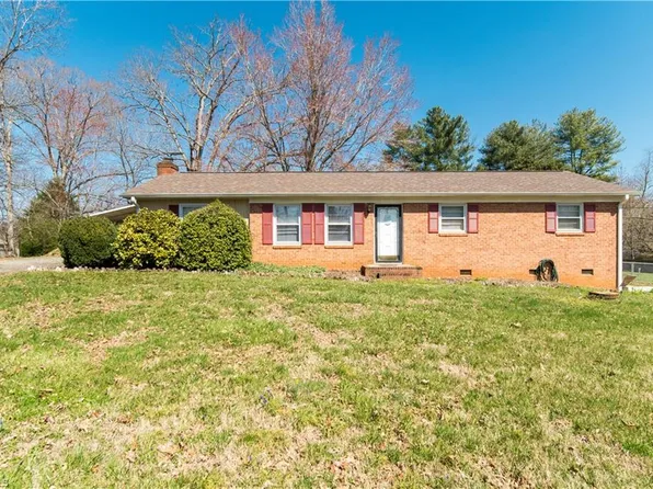 7687 Proud St, Pfafftown, NC 27040