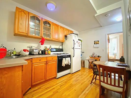 Rented by Douglas Elliman | media 44