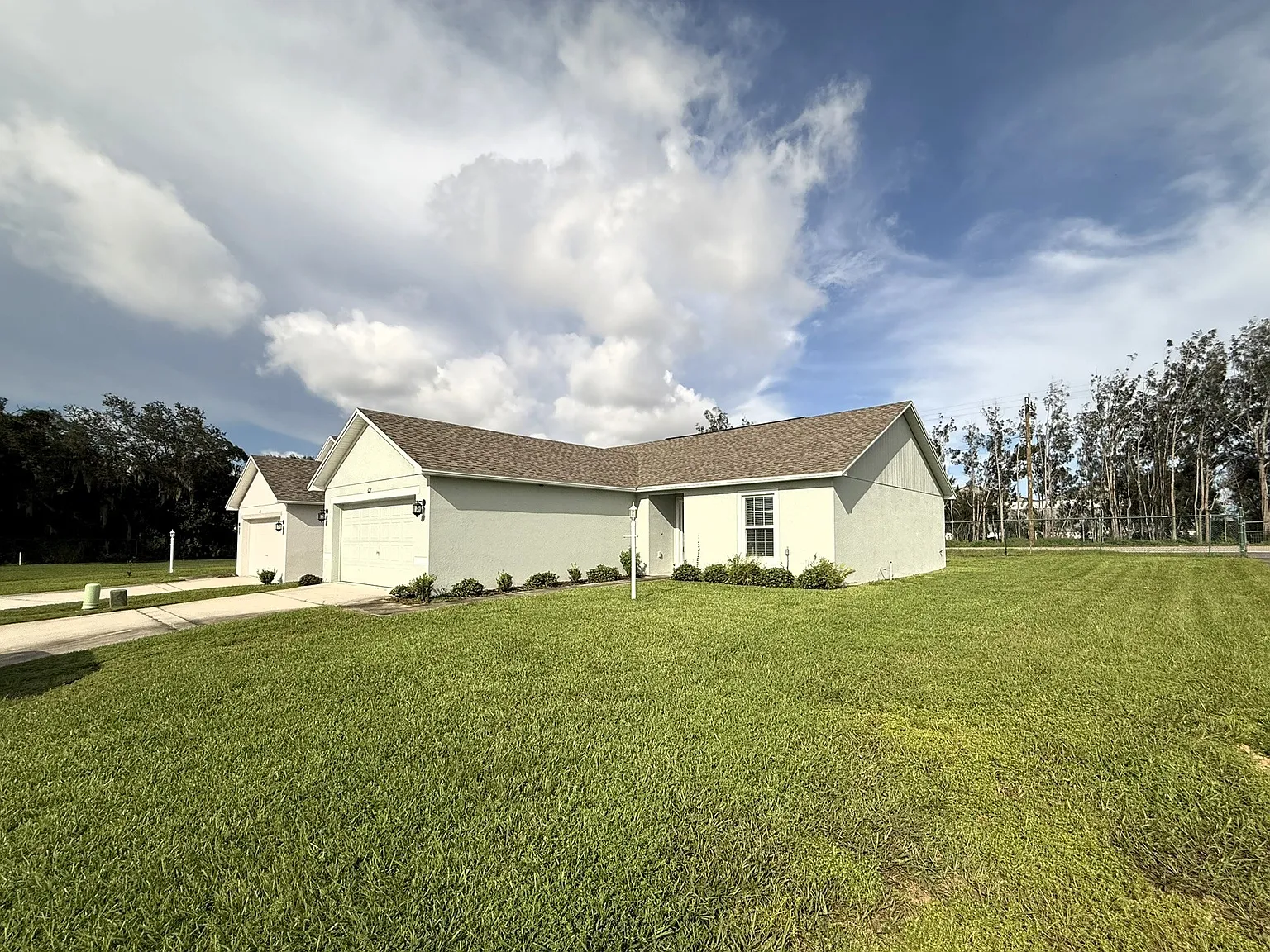 3 bed, 1182 sqft, $1,700 — Photo 3