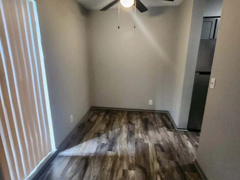 10808 Pratt Plz #20 — Photo 7
