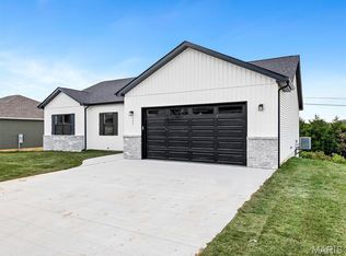 111 Ventnor Dr, Union, MO 63084