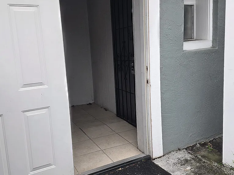 1468 Grand Ave — Photo 12