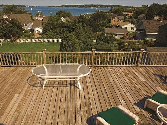 24 x 24 Deck