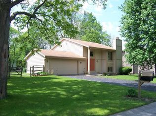 9541 Bishopswood Ln, Perrysburg, OH 43551