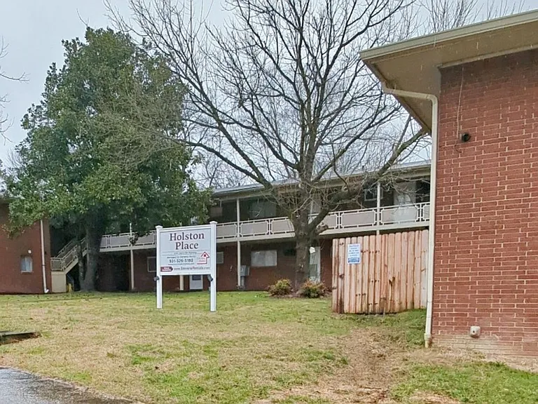 Holston Apartments — Photo 27