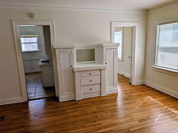 2nd image of 744 Lime Ave #746