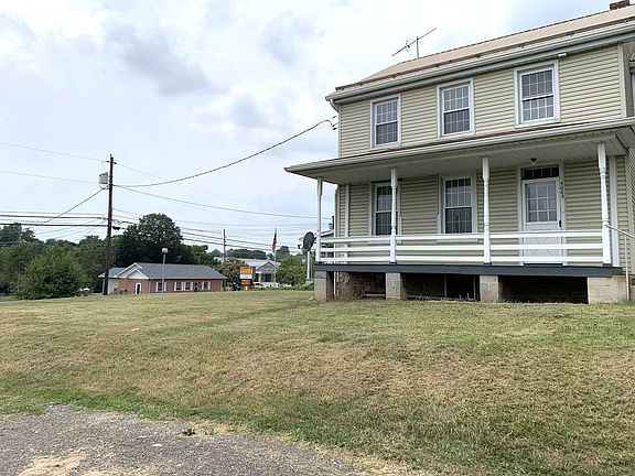 3rd image of 5065 Buchanan Trl E APT 1
