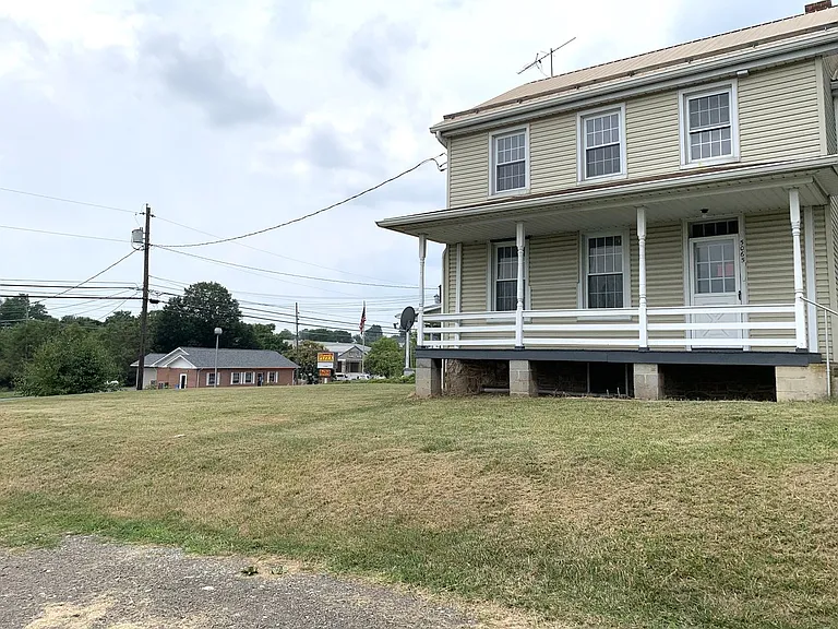 5065 Buchanan Trl E — Photo 3