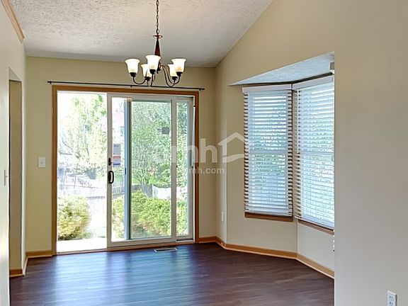 5th image of 623 Heartland Meadows Dr
