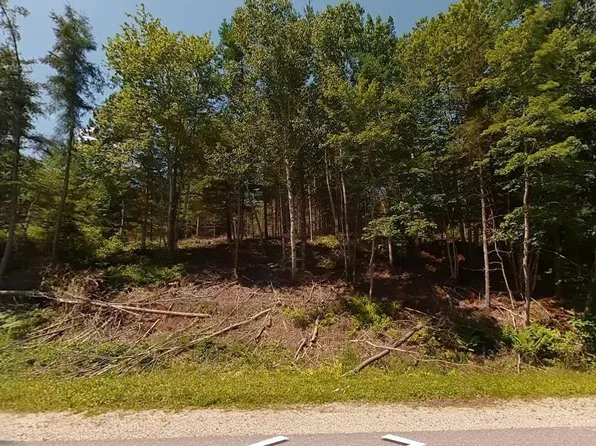 82581133 Shore Rd, Shelburne, NS B0T 1L0