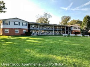 1684 Greenwood Rd APT G, Glenview, IL 60026