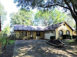 6346 Bent Oak Ln, Memphis, TN 38115