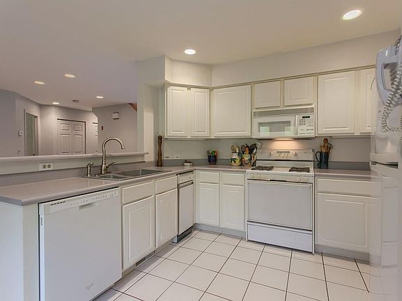 2nd image of 99 Beechwood Dr