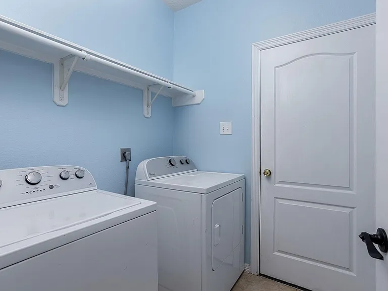 28610 Hidden Cove Dr — Photo 24