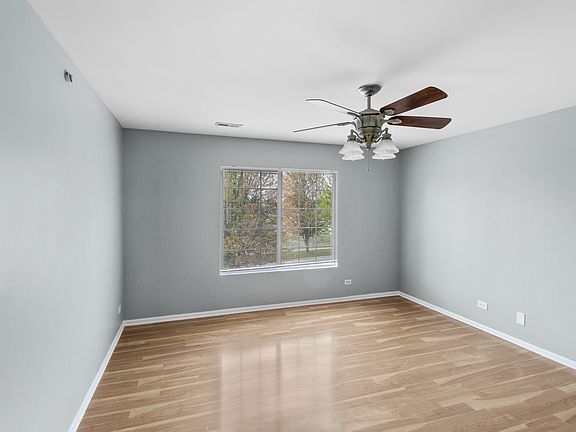 4th image of 1309 Manning Ave