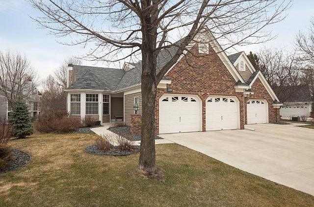 1st image of 1267 Pond View Ln