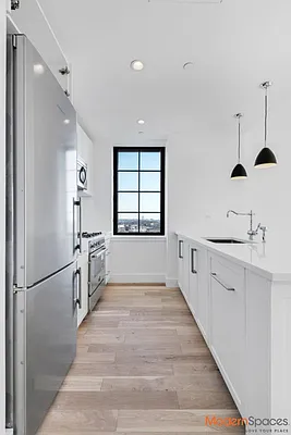 Sold by Modern Spaces | media 6
