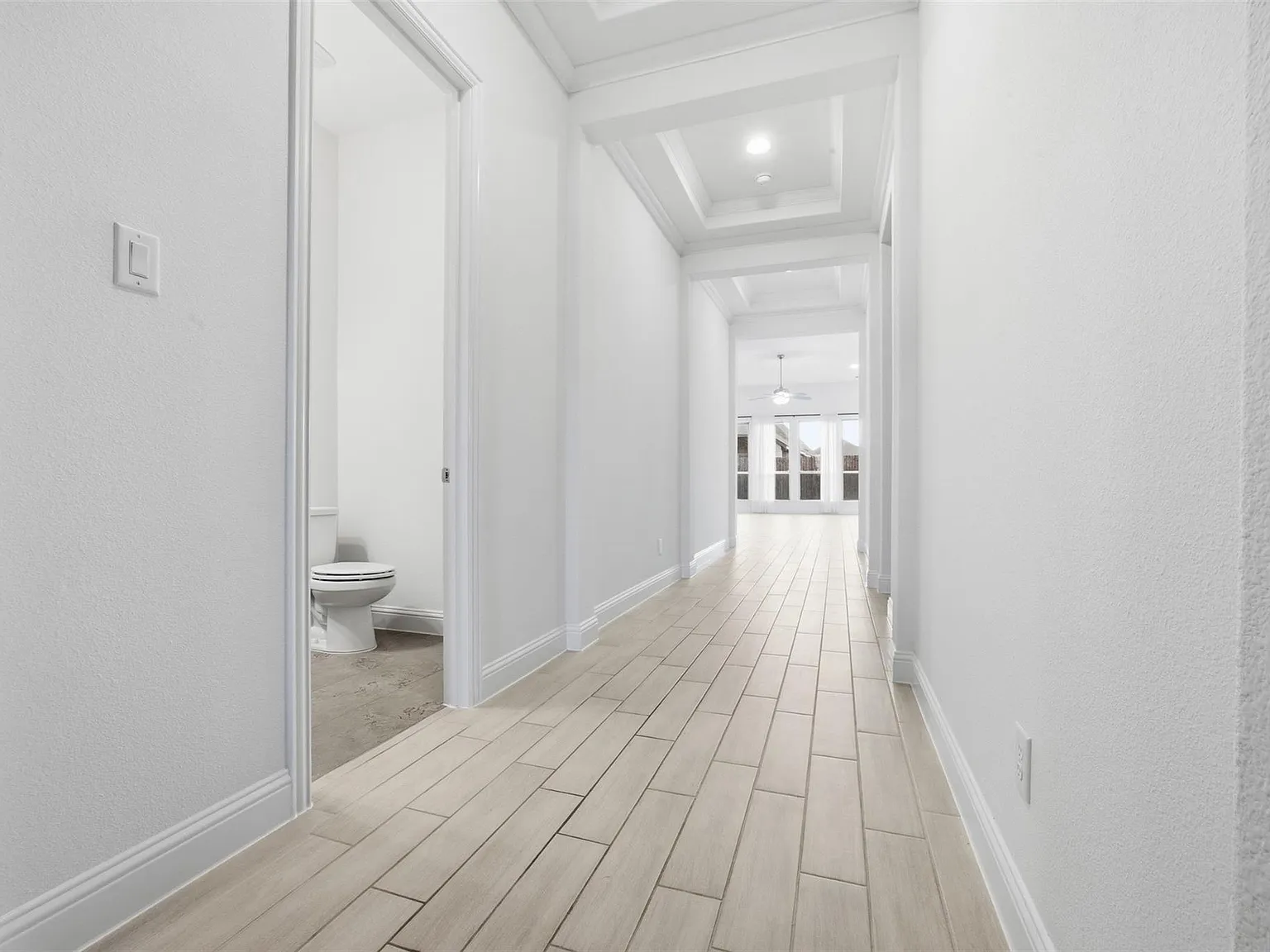 4 bed, 3.5 bath, 2933 sqft, $3,100 — Photo 4