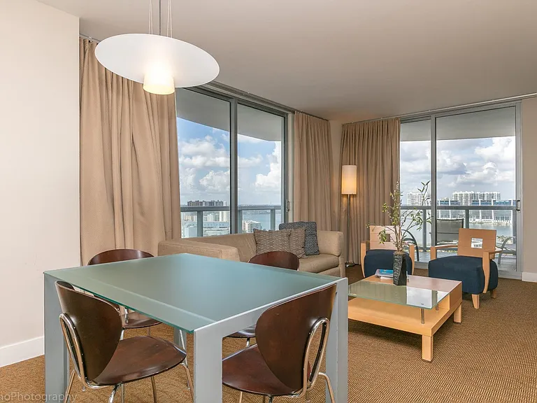 18683 Collins Ave #25-ID1049824P — Photo 24