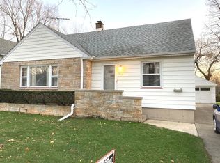 619 Edwards St, Aurora, IL 60505