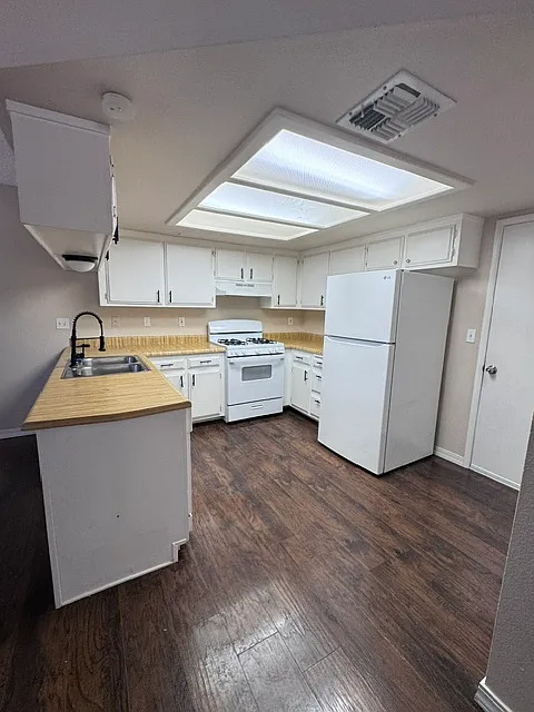 2 bed, 1.5 bath, $1,450 — Photo 3