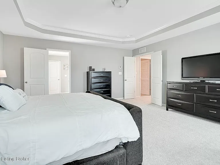1919 Carabiner Way — Photo 15