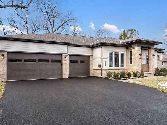 3rd image of 3163 S Dorchester Rd