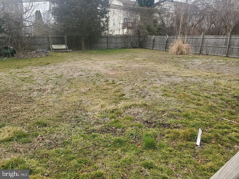 2nd image of 4403 Valley View Ave