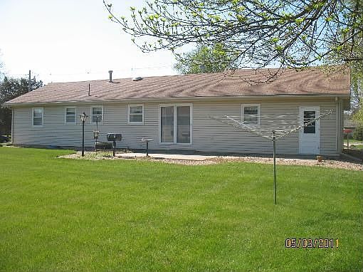 2nd image of 230 E 1st St