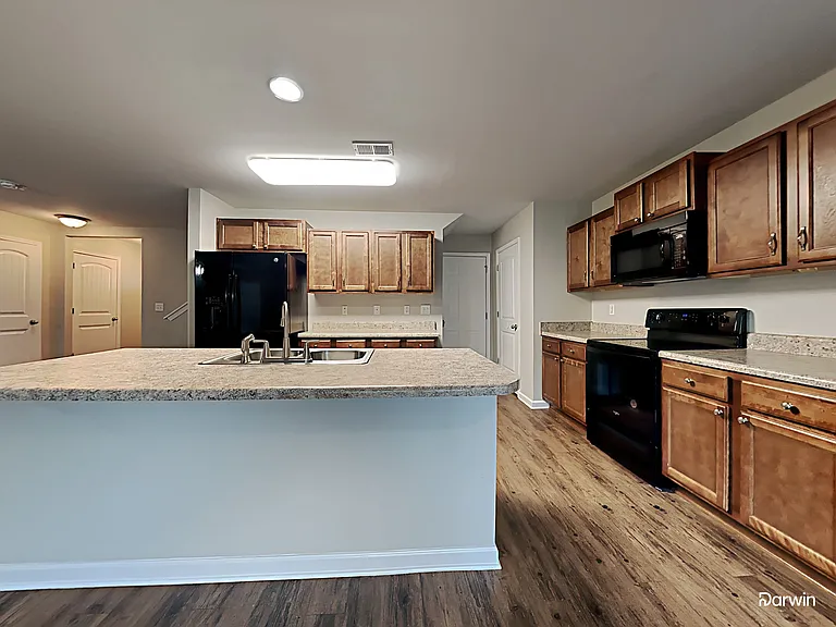 330 Reed Way — Photo 2