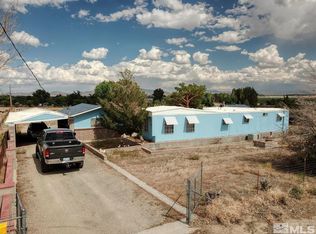 11 Vista Dr, Yerington, NV 89447