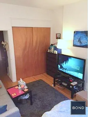 Rented by Bond New York | media 20