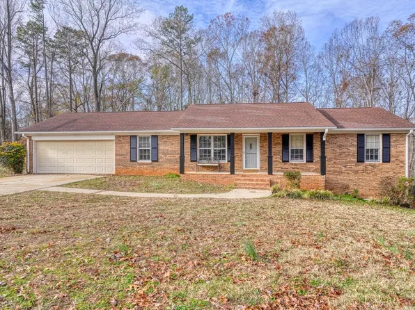 12 Brandie Ct, Spartanburg, SC 29301