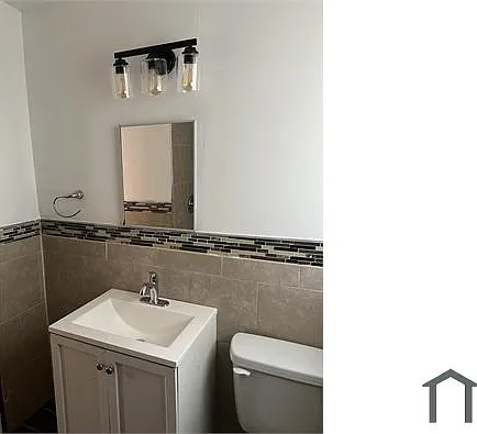 2105 Mimosa St — Photo 6