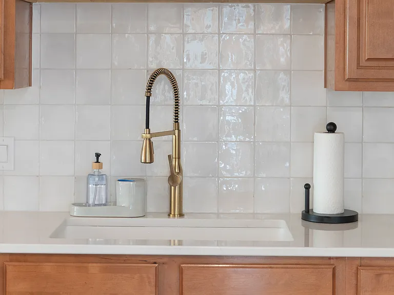 412 Hunters Rd — Photo 7
