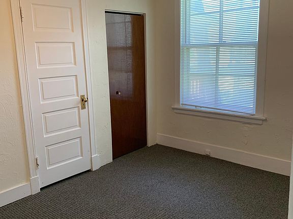 3rd image of 7N017 Watseka Ave #2E