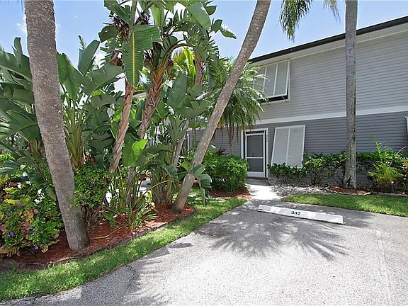 4th image of 25496 Cockleshell Dr APT 302