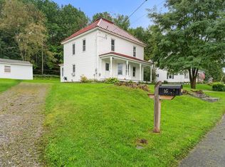 16 Orchard Ter, Graniteville, VT 05654