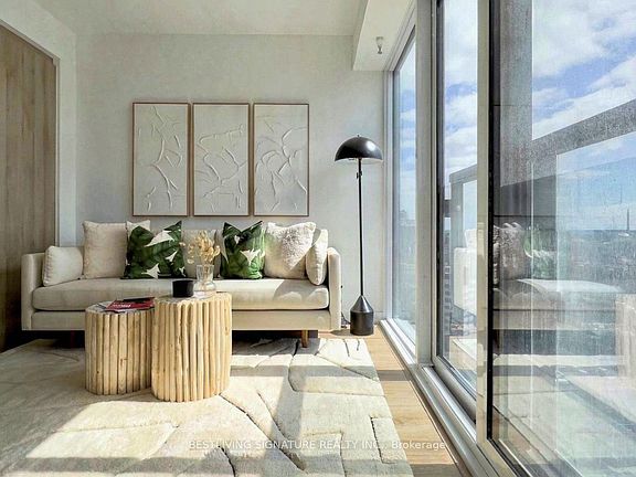 5th image of 319 Jarvis St #1802
