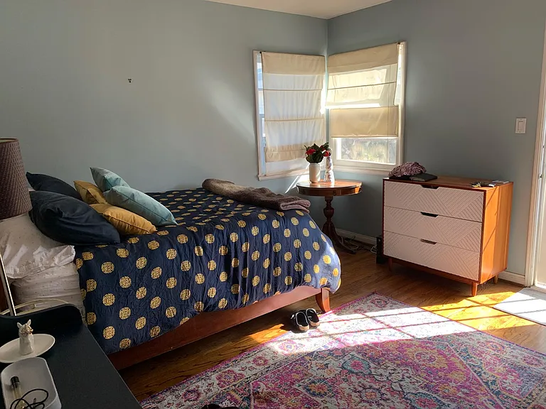 Bedroom 2 - Previous tenant B