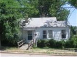 702 Perry Rd, Greenville, SC 29609