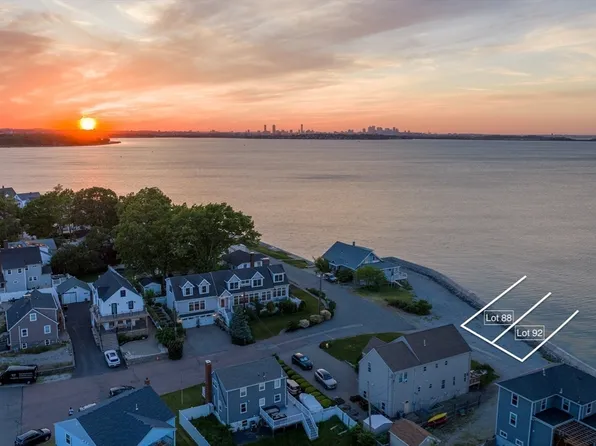 7 Swan Rd, Quincy, MA 02169